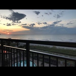 Meet your Posher, Suzanne